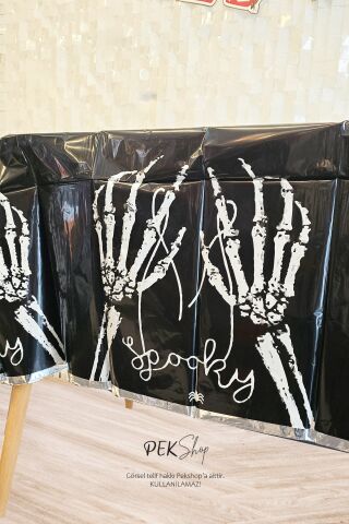 Halloween Masa Örtüsü Siyah İskelet Eller Spooky Masa Örtüsü Cadılar Bayramı Desenli Büyük Boy 135x180cm