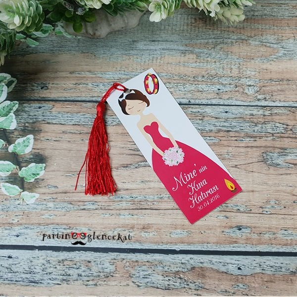Kırmızı Elbiseli Konsept Hediyelik Kitap Ayracı