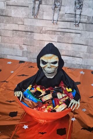 Halloween Sesli Hareketli Şekerlik İskelet Şeker Kovası Hareket Sensörlü Hareketli Sesli Şekerlik