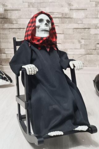 Halloween Sesli Hareketli Sallanan Sandalyede İskelet Cadılar Bayramı Hareketli Süs