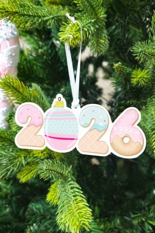 Makaron Renkler 2026 Yılbaşı Ağaç Süsü