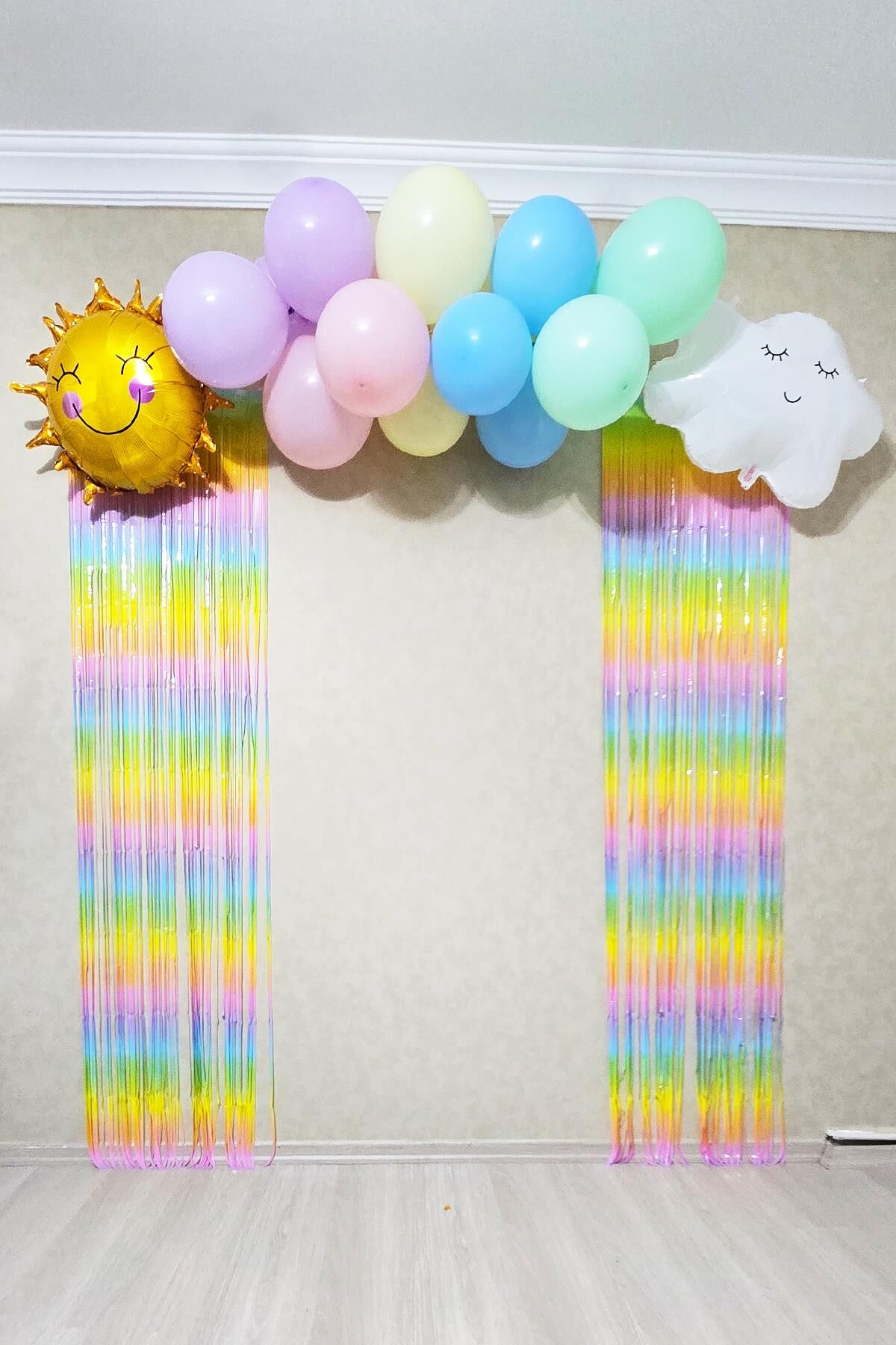 Gökkuşağı Konsept Bulut Güneş Balonlu Makaron Fon Perdeli Balon Zinciri Seti