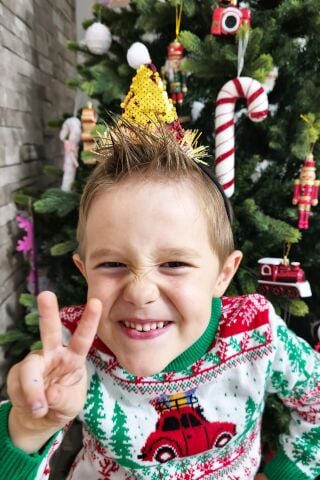 Yılbaşı Tacı Parlak Kukuleta Şapka Gold Kırmızı Pullu