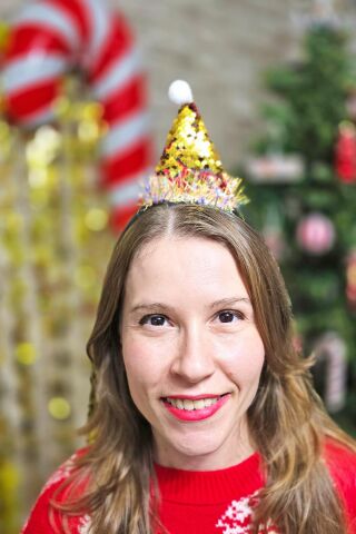 Yılbaşı Tacı Parlak Kukuleta Şapka Gold Kırmızı Pullu