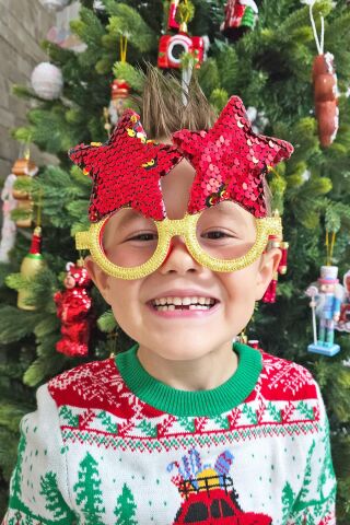 Yılbaşı Parti Gözlüğü Pullu Yıldız Şekilli Kırmızı Gold Pullu Gözlük