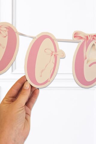 Pembe Fiyonk İyi Ki Doğdun Banner Doğum Günü Süsü