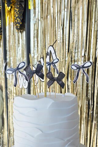 Siyah Fiyonk Konsept Pasta Süsleri Seti Pasta Mumu ve Pasta Kürdanları Süsleme Seti 8 Parça