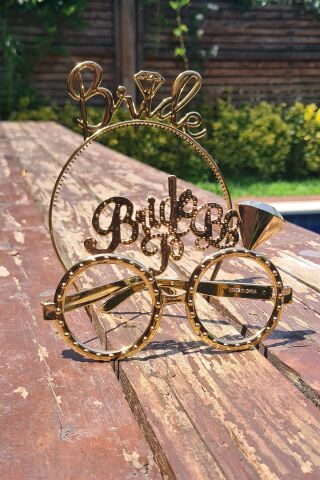 Bride Taç ve Gözlük Seti Bride To Be Taç Gözlük Plastik Set GOLD