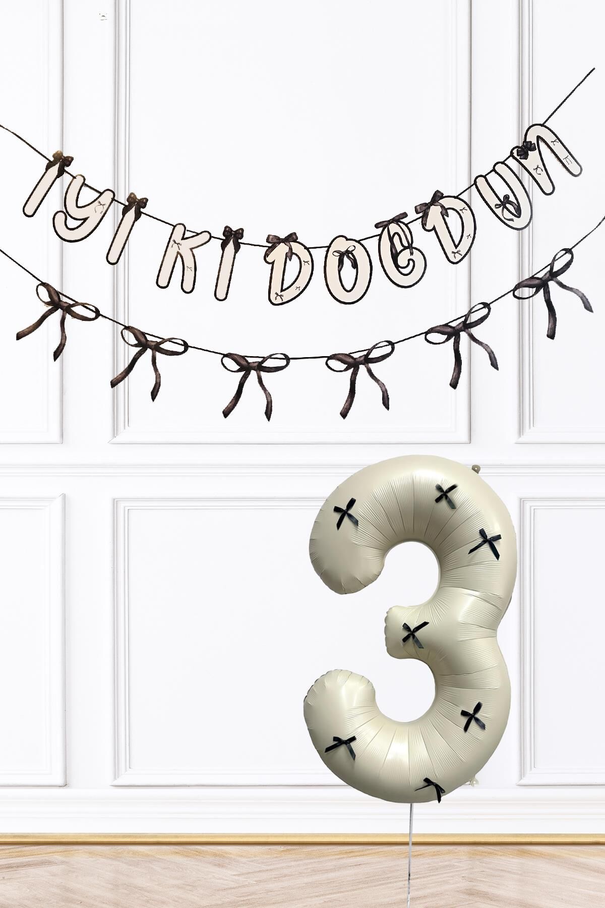 Siyah Fiyonk Konsept Banner ve Yaş Balonlu Doğum Günü Balon Seti 3