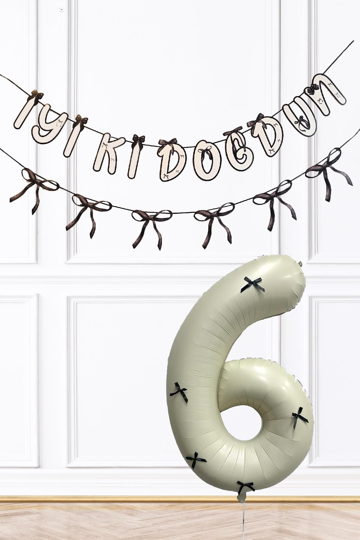 Siyah Fiyonk Konsept Banner ve Yaş Balonlu Doğum Günü Balon Seti 6