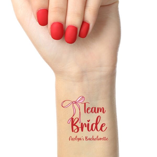 Kırmızı Fiyonk Konsept  Team Bride Dövme İsme Özel İstiyorum