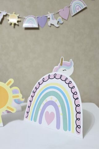 Gökkuşağı Unicorn Tema Ayaklı Pano Seti Gökkuşağı Konsept Doğum Günü Masa Üstü Panolar