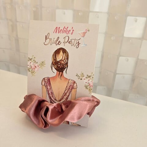 Çiçekli Rose Gold Konsept Kız Hediyelik Saten Toka