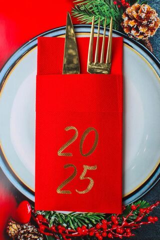 Kumaş Dokulu Kırmızı Peçete Gold Varak 2025 Yazılı Yılbaşı Sofrası - Yeni Yıl Peçetesi