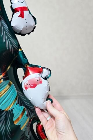 Yılbaşı Desenli Ayaklı Yılbaşı Ağacı Folyo Balon Yılbaşı Balonu