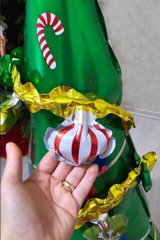 Şerit Süslemeli Yılbaşı Ağacı Folyo Balon Yılbaşı Balonu Yılbaşı Çam Ağacı Balon