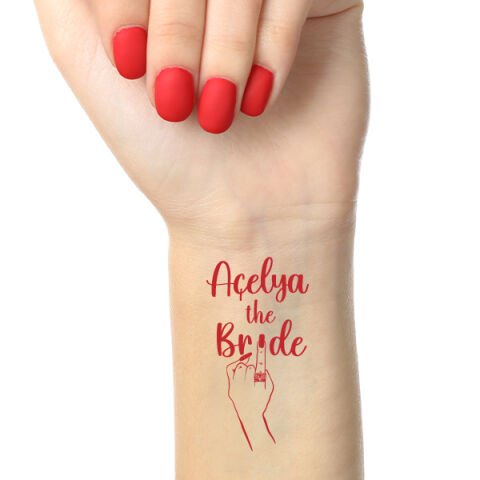 Yüzüklü Kırmızı Konsept Bride Dövme İsme Özel İstiyorum