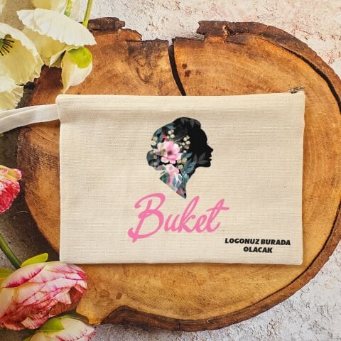 Tek Tek İsimli Makyaj Çantası 8 Mart Kadınlar Günü Logo Baskılı Kadın Silüeti