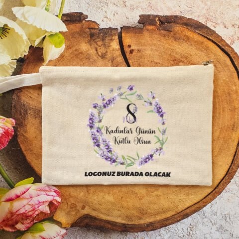 Makyaj Çantası 8 Mart Kadınlar Günü Logo Baskılı Lavanta Çiçekleri