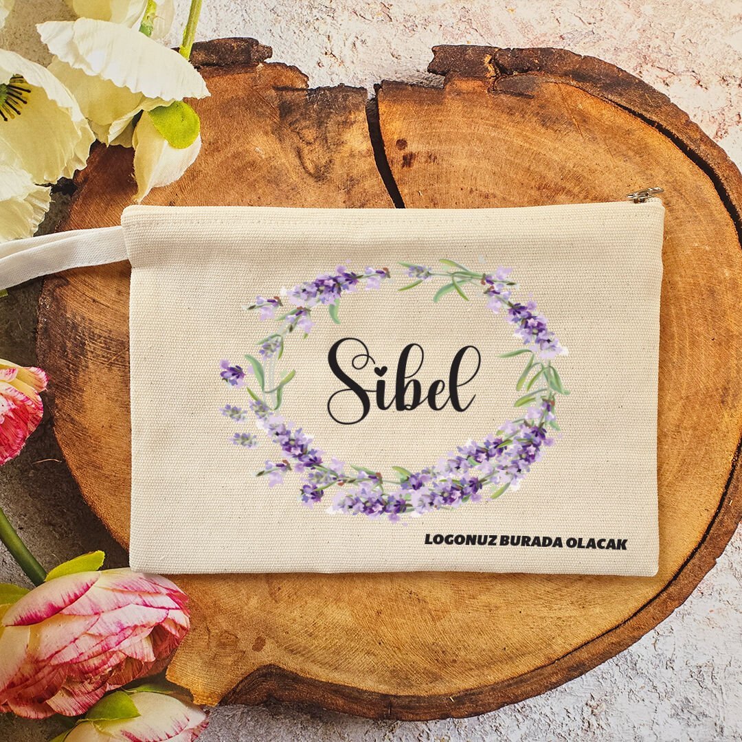 Tek Tek İsimli Makyaj Çantası 8 Mart Kadınlar Günü Logo Baskılı Lavanta Çiçekleri