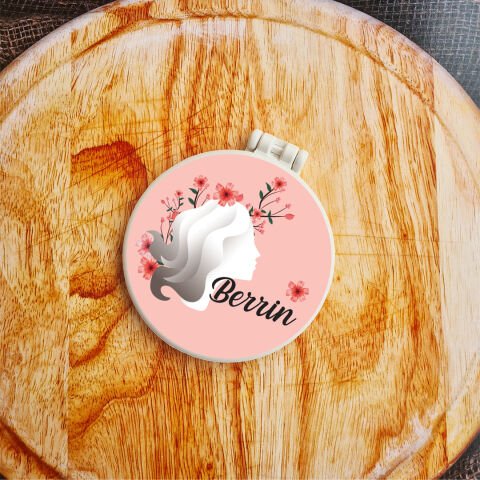 Tek Tek İsimli Kırmızı Çiçekler Kadın Silüeti 8 Mart Hediyelik Ayna