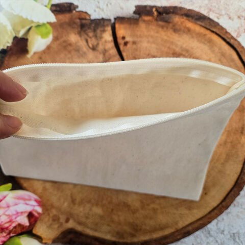 Plastik Aynalı Kadınlar Günü Hediye Seti Kadın Silüeti 8 Mart Hediyelik Ayna Toka Çanta