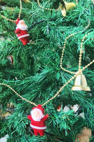 Yılbaşı Çam Ağacı Süsü Zincir Süs Noel Babalı Yılbaşı Çanları 150 cm