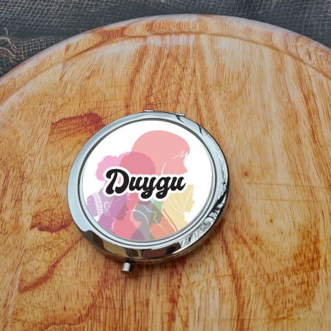 Tek Tek İsimli 8 Mart Kadınlar Günü Hediyesi Metal Ayna Renkli Kadınlar