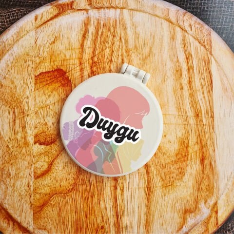 Tek Tek İsimli Renkli Kadınlar 8 Mart Hediyelik Ayna