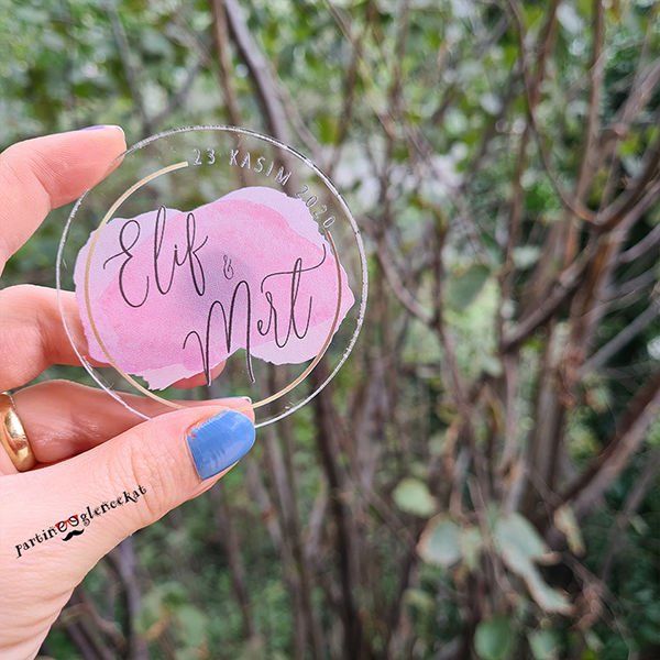 Pembe Gold Konsept Şeffaf Pleksi Magnet Kutusuz