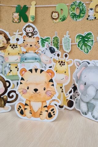 Wild Safari Konsept Doğum Günü Ayaklı Pano Seti Masa Üstü