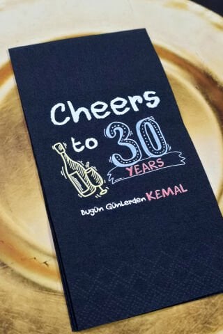 Kara Tahta Konsept Siyah Baskılı Peçete