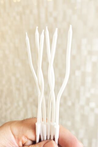 Spiral Beyaz Pasta Mumu Beyaz Renk Mum 6 lı Beyaz Kıvrık Mum