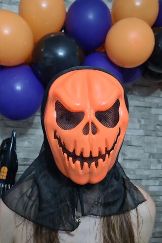 Cadılar Bayramı Korkunç Balkabağı Maskesi