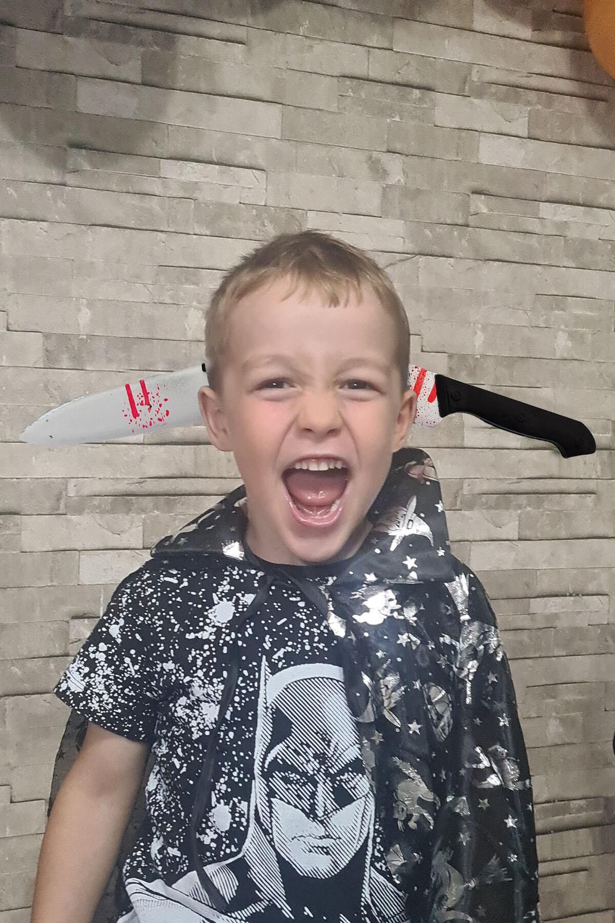 Kanlı Bıçak Şaka Tacı Halloween Aksesuarları Kafaya Geçirilen Kanlı Bıçak Şaka Tacı