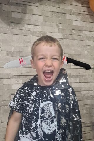 Kanlı Bıçak Şaka Tacı Halloween Aksesuarları Kafaya Geçirilen Kanlı Bıçak Şaka Tacı