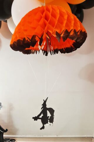 Cadılar Bayramı Tavan Süsü Süpürgeli Cadı Paraşüt Süs Halloween Süsü
