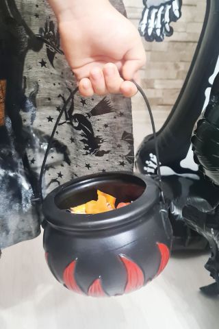 Cadılar Bayramı Şeker Kovası Cadı Kazanı Şeklinde Halloween Şeker Kovası