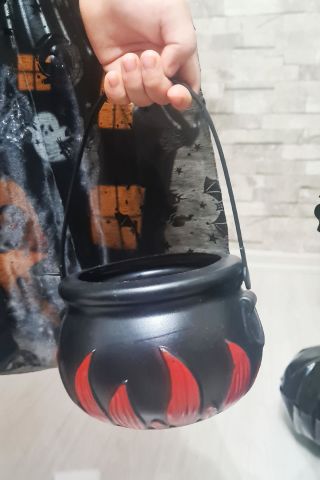 Cadılar Bayramı Şeker Kovası Cadı Kazanı Şeklinde Halloween Şeker Kovası