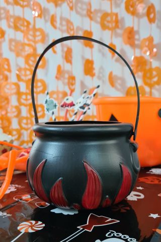 Cadılar Bayramı Şeker Kovası Cadı Kazanı Şeklinde Halloween Şeker Kovası