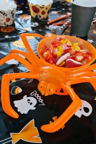 Örümcek Şeklinde Tabak Şekerlik Halloween Süsleri Cadılar Bayramı Masa Süsleri