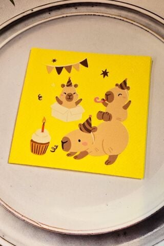 Kapibara Doğum Günü Peçetesi 12li Sarı Kare Kumaş Dokulu 12 Adet