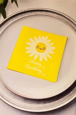 Happy Birthday Papatya Tasarım Sarı Kare Kumaş Dokulu Peçete 12 Adet