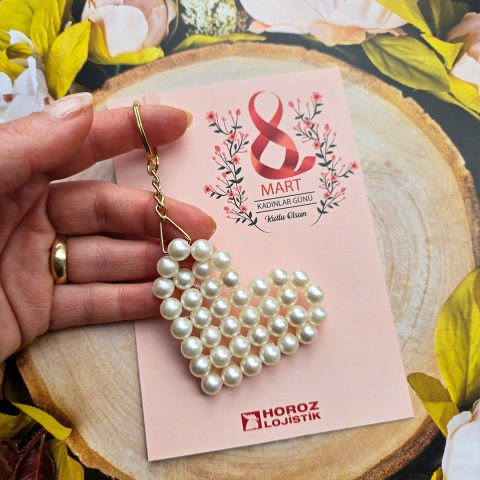 8 Mart Kadınlar Günü Kalp Şeklinde Anahtarlık Hediyelik