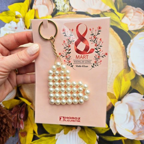 8 Mart Kadınlar Günü Kalp Şeklinde Anahtarlık Hediyelik