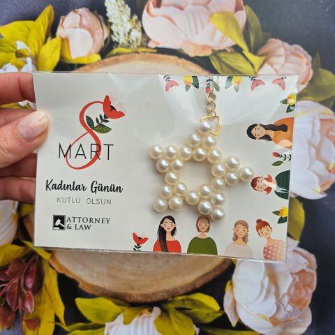 8 Mart Kadınlar Günü Yıldız Şeklinde Anahtarlık Hediyelik