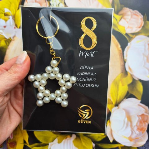 8 Mart Kadınlar Günü Siyah Gold Kartlı Yıldız Şeklinde Anahtarlık Hediyelik