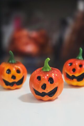 Halloween Gülen Surat Balkabağı Figür Süs 7cm - 3 Lü Set Cadılar Bayramı Kabak Figür Masa Süsleri 3 Adet