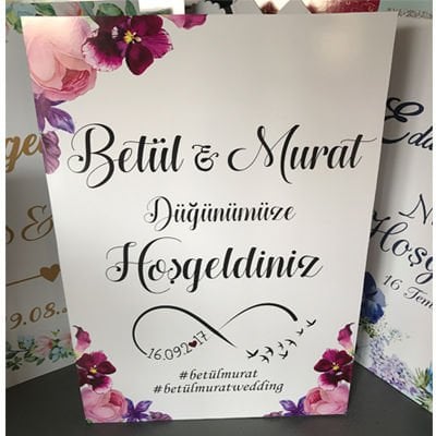 Bordo Çiçekler Konsept Karşılama Panosu