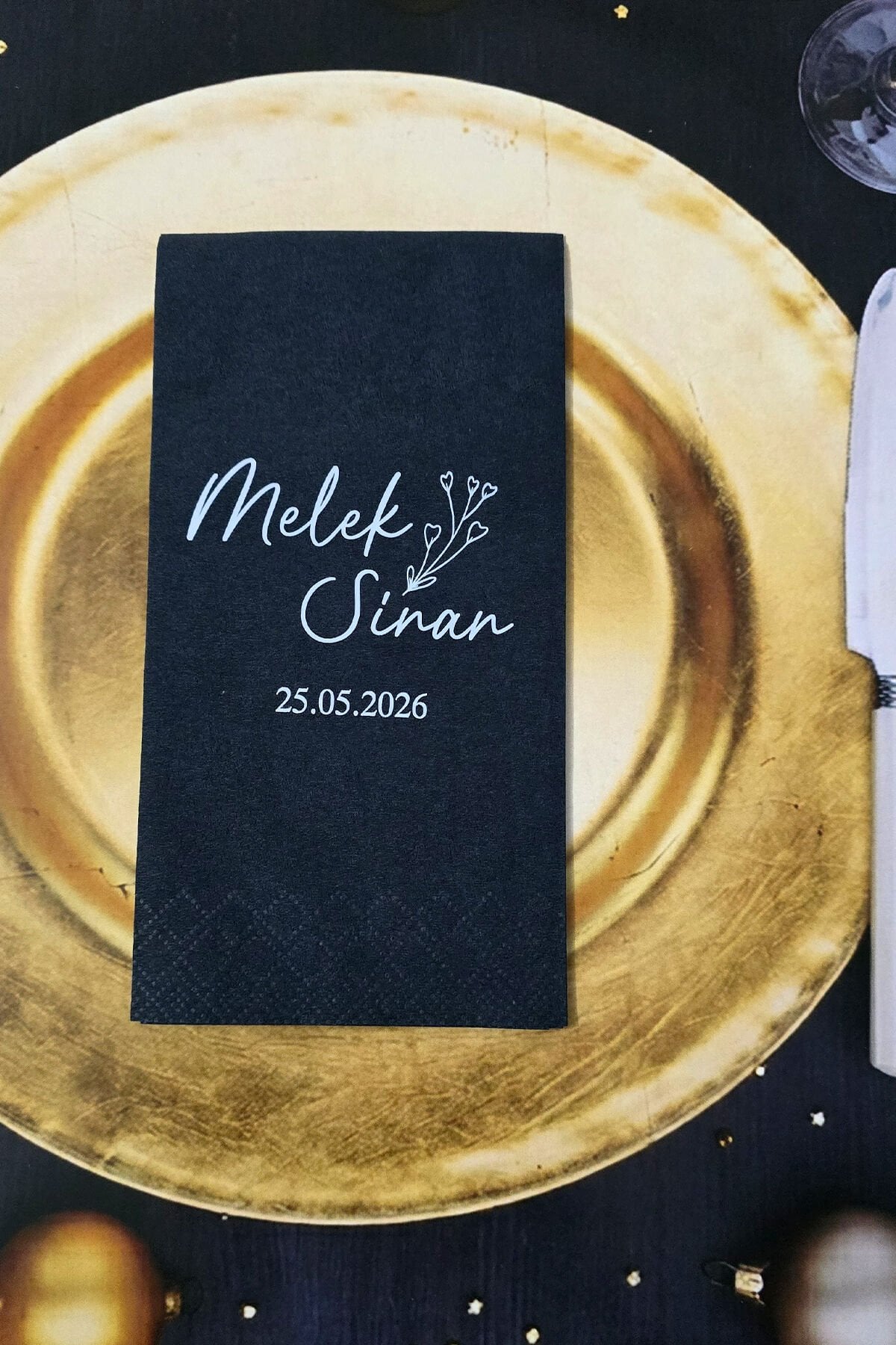 Zarif El Yazılı Konsept Kişiye Özel Siyah Peçete